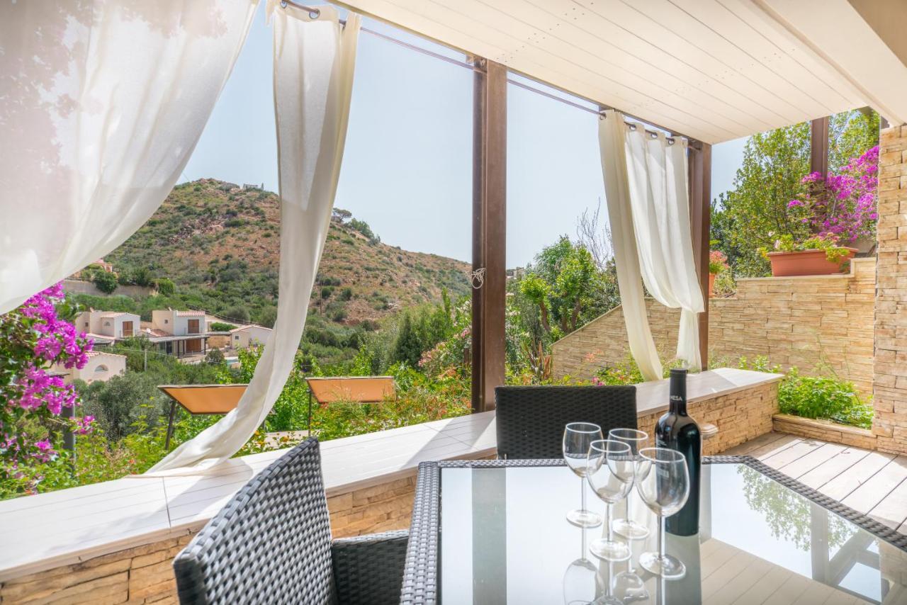 Villa Luna . Chia Eden Rock . Wifi Ac Riva dei Pini Экстерьер фото