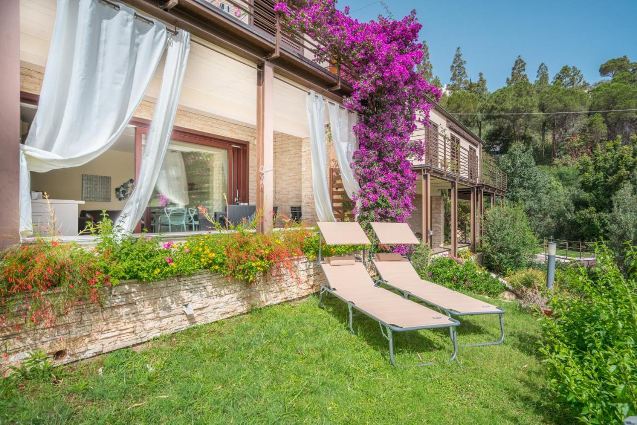Villa Luna . Chia Eden Rock . Wifi Ac Riva dei Pini Экстерьер фото