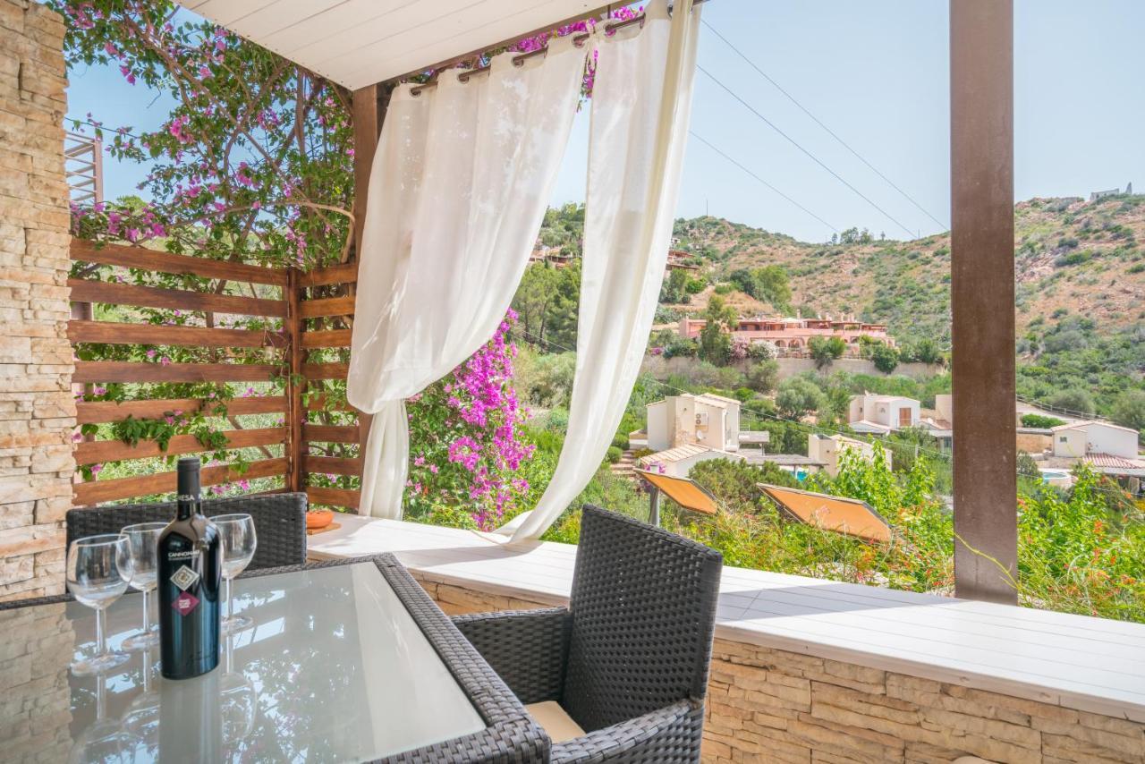 Villa Luna . Chia Eden Rock . Wifi Ac Riva dei Pini Экстерьер фото